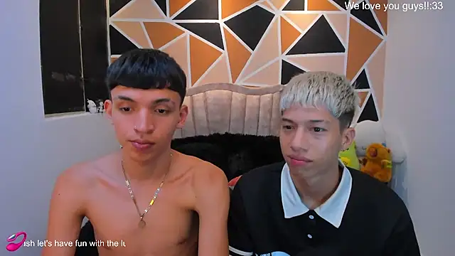 Juan_Nd_Steven 即時 XXX 聊天