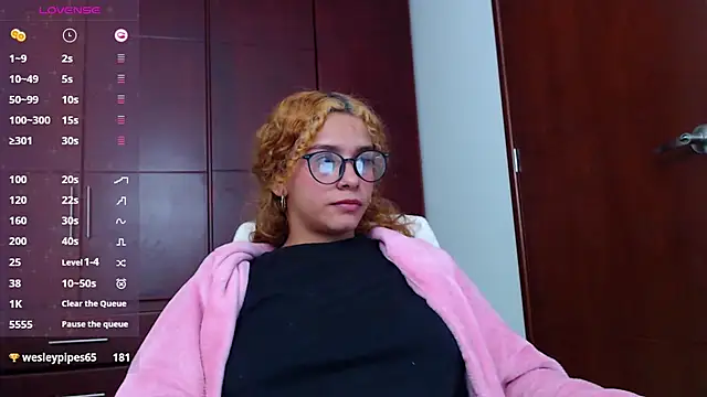 Živý XXX chat Sarabubbie