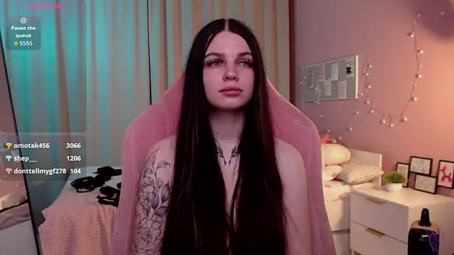 Chat +18 de Mihcela_Furett ao vivo