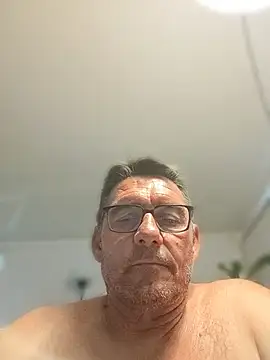 Živý XXX chat phil_truck_exhib