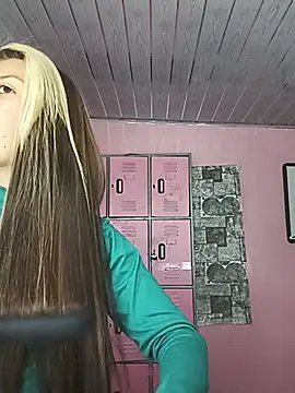 Živý XXX chat Tefannyy_