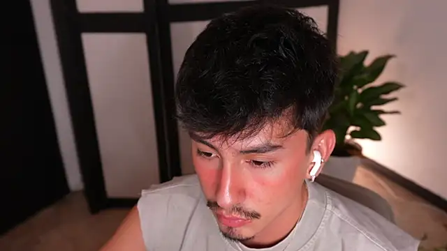 Živý XXX chat sweettaaron01