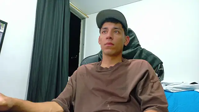 Živý XXX chat bully_boss