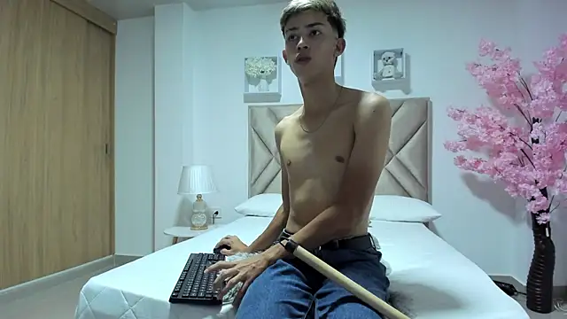 Baby_noahtt 라이브 XXX 채팅