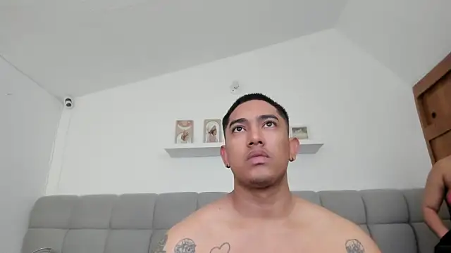 erotic_sins 现场XXX聊天