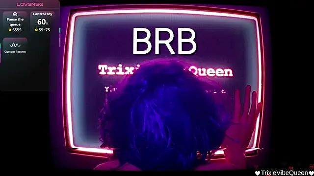 Živý XXX chat TrixieVibeQueen