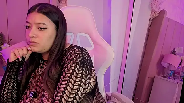 MollyBigBoobs12 现场XXX聊天