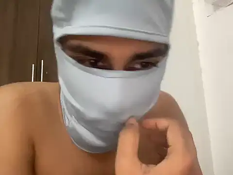 Онлайн чат XXX Slave_Aryan