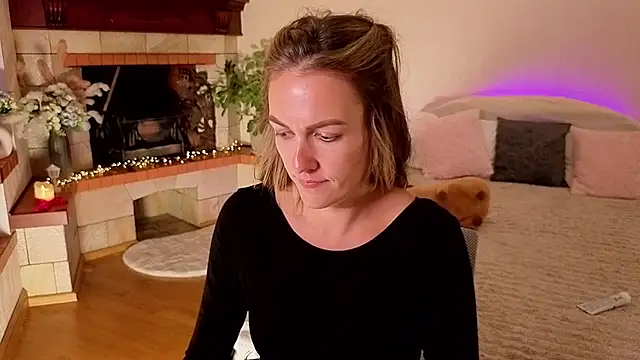 b1ushf1owerr's Live XXX Chat