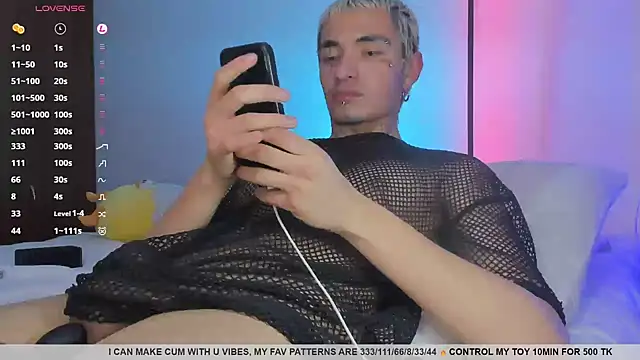 Živý XXX chat santikhalifa