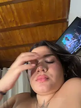 Czat XXX na żywo – Starly_Vega