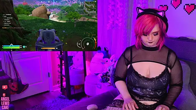 Онлайн чат XXX Angel-Lewd-Cake