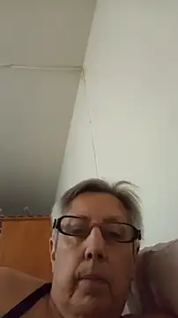 Marce1903 – Naživo XXX chat