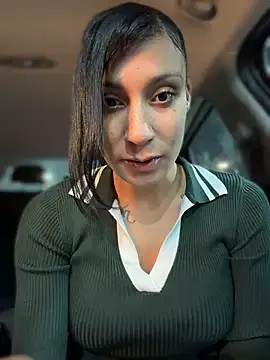 FerrariFrench Chat XXX live