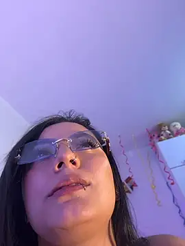 Melii_1's Live XXX Chat