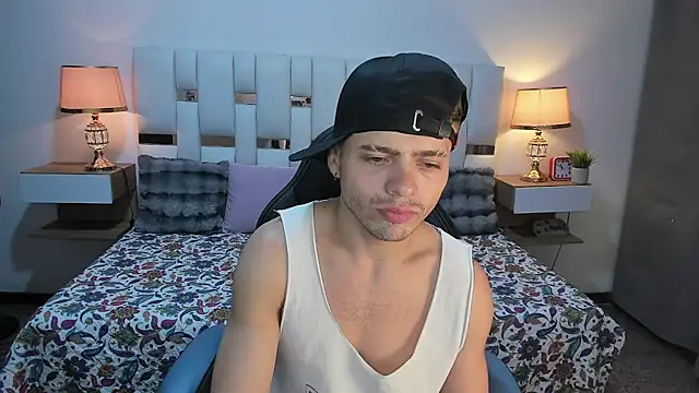 Zeus_damian21 – Live XXX-chat