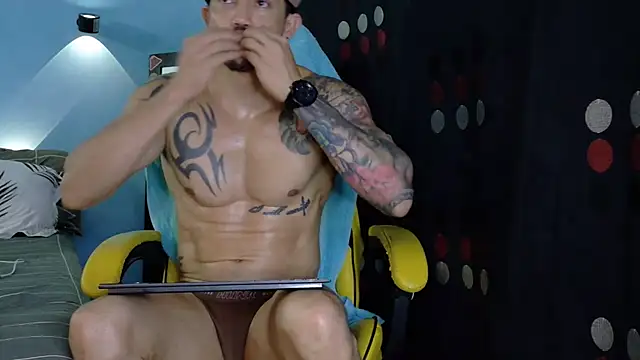 Chat XXX Live Alex_motta