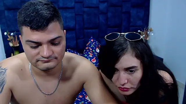 GroupNoLimits live XXX chat