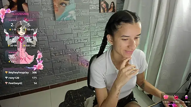 CamilavillのライブXXXチャット
