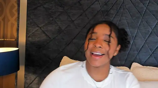 LisaMendez Chat XXX live