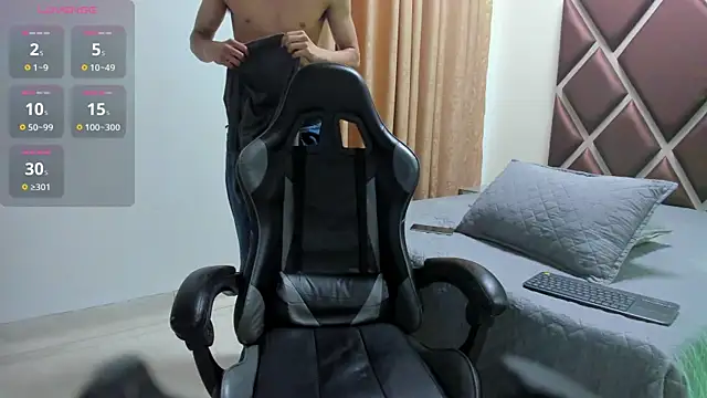 Živý XXX chat Ithan_Hott