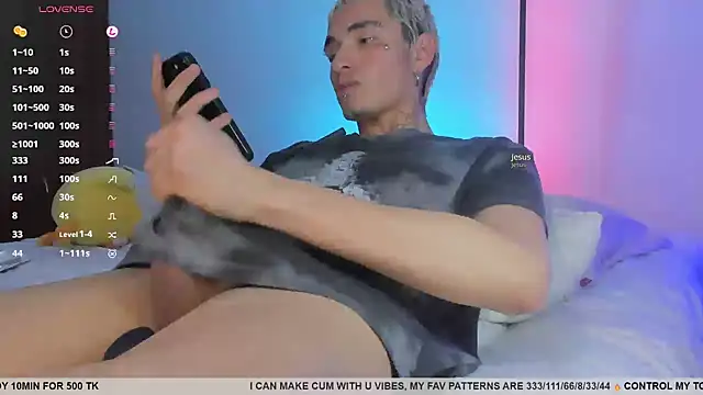 santikhalifa 现场XXX聊天