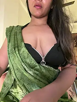 luv_johrrra's Webcam Show