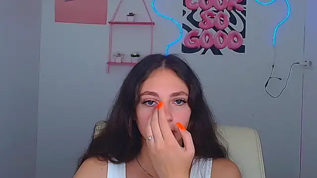 KissMeJulia Adlı Modelin Canlı XXX Sohbeti