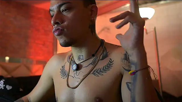 Chatroom XXX en direct de AlphaMasterXxx