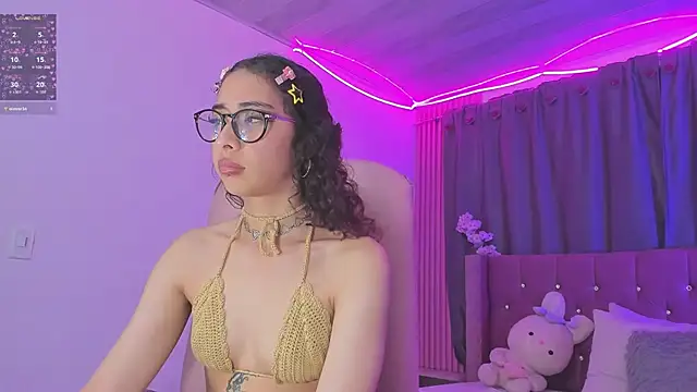 Chat XXX en directo de Sarah_Moon1