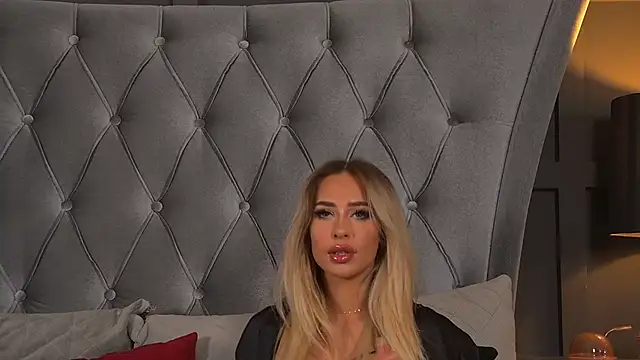 Chat +18 de Jo_Reed ao vivo