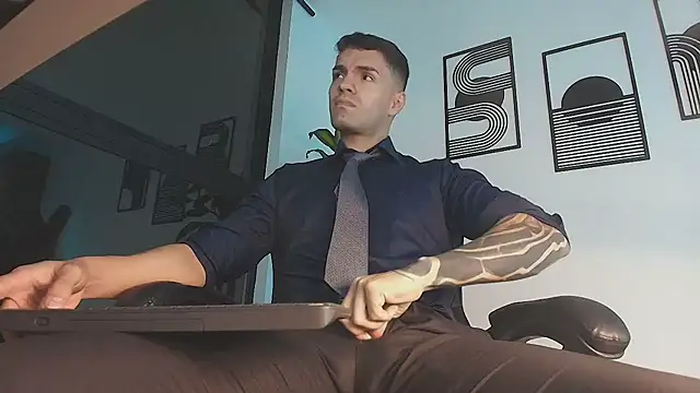 Chat XXX Live ALPHA_DOMINUS_