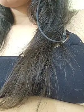 Živý XXX chat CuteSarikaLIVE