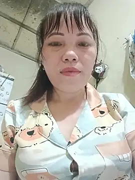 Živý XXX chat Sana-vn