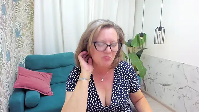 LeaPure Chat XXX in diretta