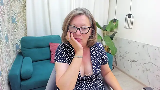 LeaPure Chat XXX in diretta