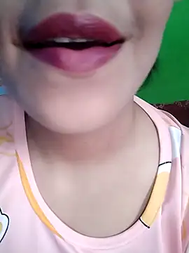 แชท XXX สดของ Anki-doll