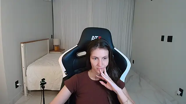 upssnowy Chat XXX in diretta