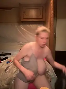 littletaker45 Chat XXX live