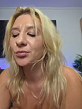 KaylinJan Live XXX-chat