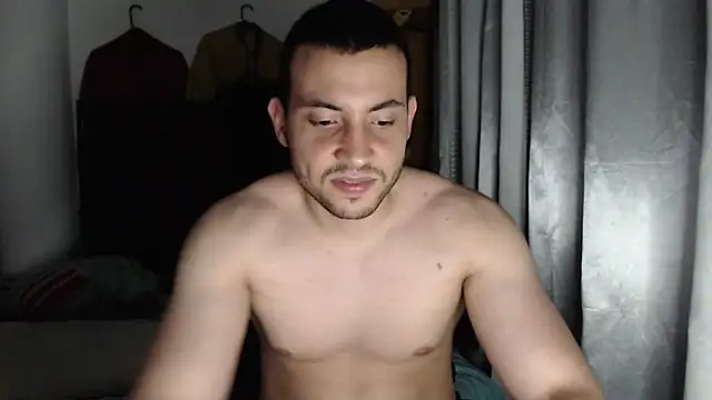 Armando_2002 Live XXX Chat
