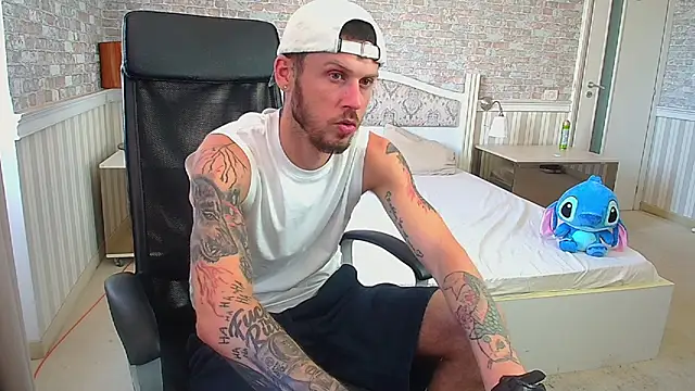 Živý XXX chat JonahShaw