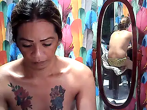 Simplewild21 Show in webcam