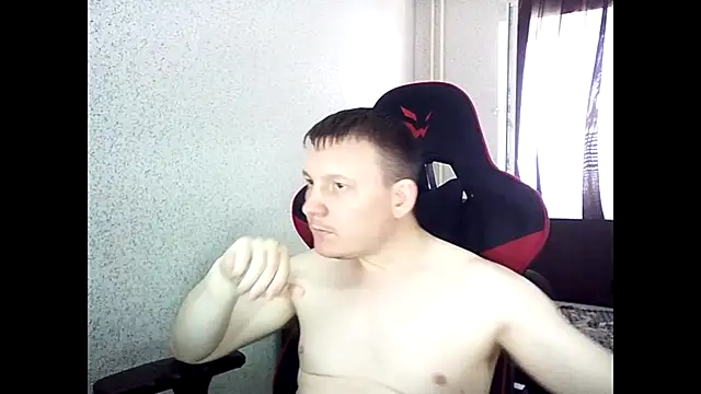 MysteriousWanderer Show in webcam