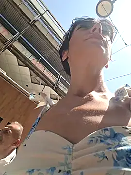 Chat XXX en directo de Wild_Witch