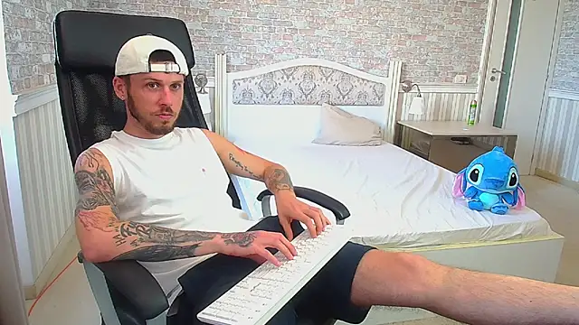 JonahShaw Chat XXX live