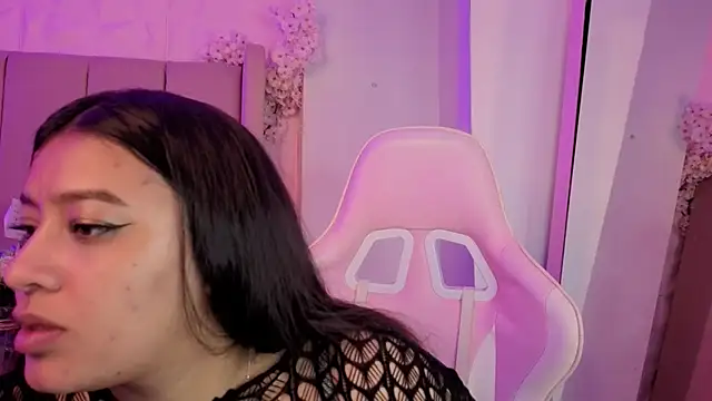MollyBigBoobs12's Live XXX Chat