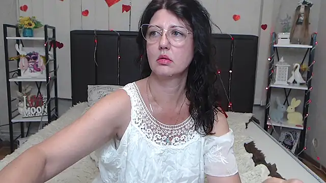 RoseHille's Live XXX Chat