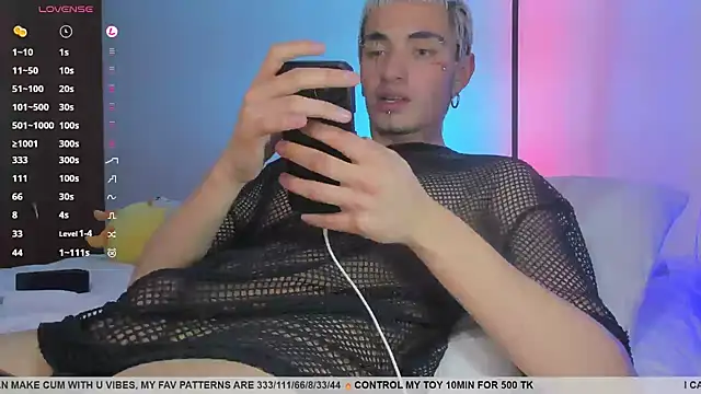Czat XXX na żywo – santikhalifa