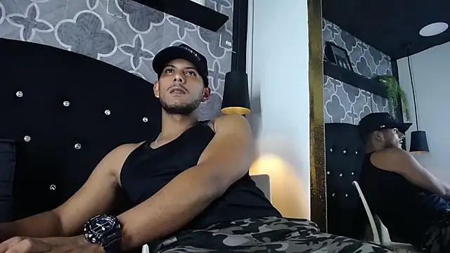 Chatroom XXX en direct de Chris_Dick23